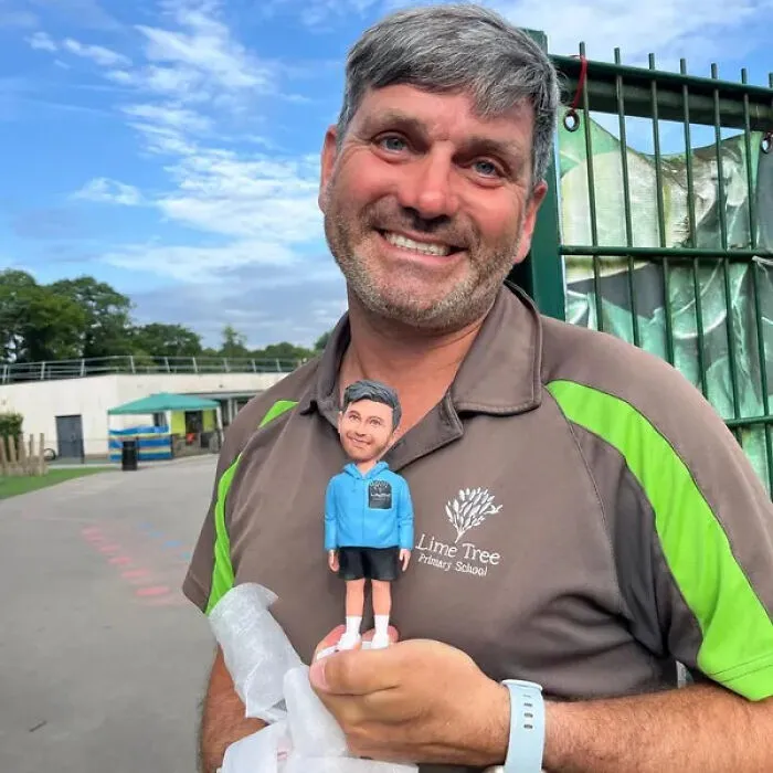 We Make Custom Bobbleheads From People's Photos, And Some Of These Turned Out Adorably Hilarious
