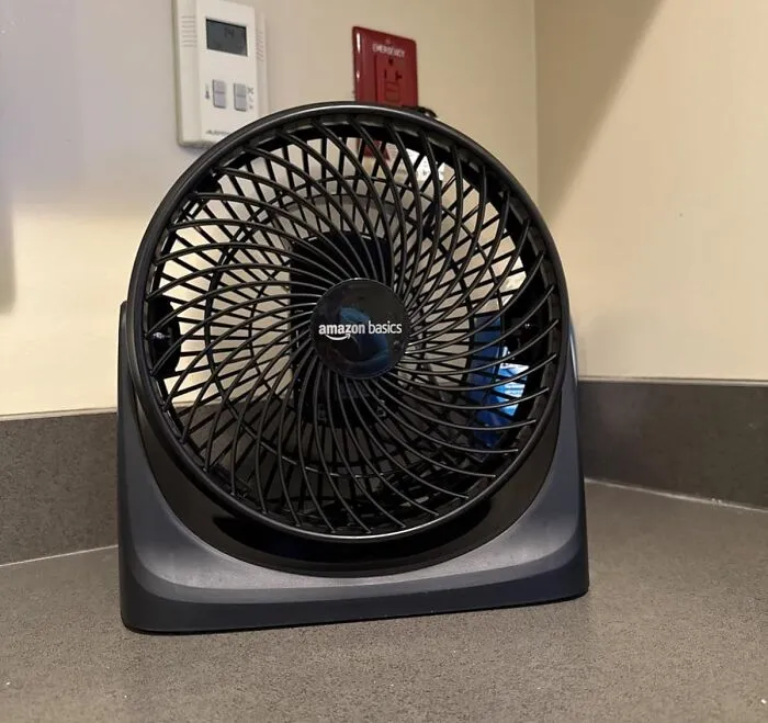 This <a Style="Display:inline;" Href="Https://Www.amazon.com/Amazon-Basics-Speed-Circulator-11-Inch/Dp/B07bzqkc5m?ie=utf8&th=1&linkcode=ll1&tag=bpworm-20&linkid=585fbbc9bbeb05324344b7fe1b464677&language=en_us&ref_=as_li_ss_tl" Target="_blank">    <span Style="Font: Inherit; Color: #d74b1f;"> Desk Fan </Span> Is The Only Thing That Can Blow Off Some Steam Without Sending A Passive-Aggressive Email About The Office Temperature