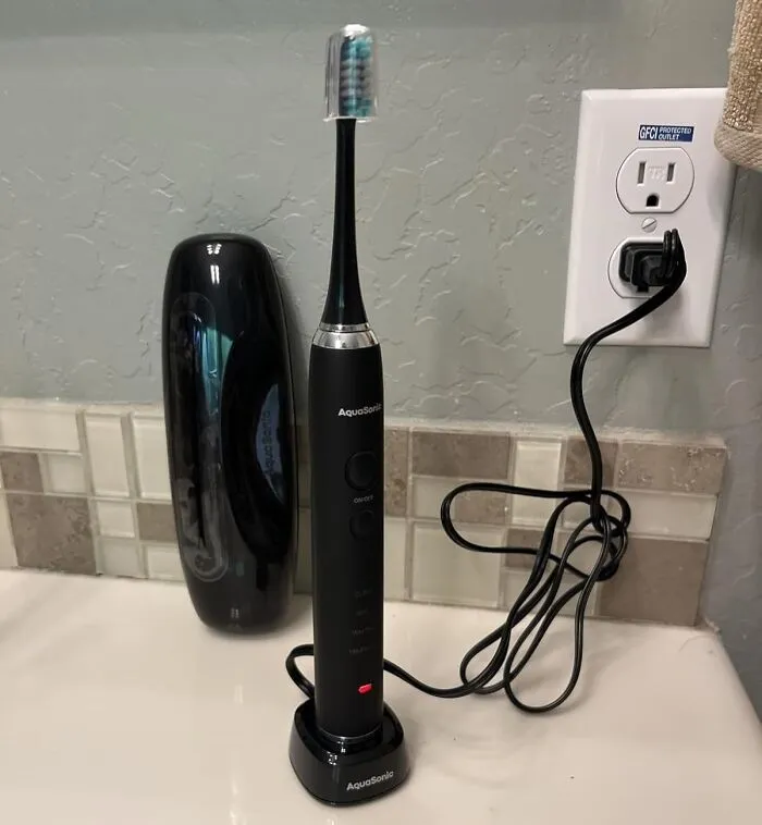 Your Dentist Is About To Be So Confused And Impressed By Your Newfound Commitment To Oral Hygiene Thanks To An <a Style="Display:inline;" Href="Https://Www.amazon.com/Aquasonic-Black-Ultra-Whitening-Toothbrush/Dp/B072yvwbxh?ie=utf8&linkcode=ll1&tag=bpemu-20&linkid=f518ab7fe2a4a57f0d5a20e7d1614ab4&language=en_us&ref_=as_li_ss_tl" Target="_blank">    <span Style="Font: Inherit; Color: #d74b1f;"> Aquasonic Whitening Electric Toothbrush </Span>