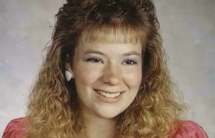 On April 4th, 1991, Angela Hammond, 20, Was Abducted While Using A Payphone