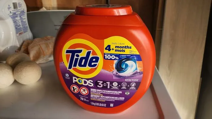 Your Laundry Is About To Get A Powerful, Pre-Portioned Spa Day With This <a Style="Display:inline;" Href="Https://Www.amazon.com/Tide-Laundry-Detergent-Compatible-Powerful/Dp/B0bjmnhlxz?ie=utf8&th=1&linkcode=ll1&tag=bpworm-20&linkid=67358bb707a8e9e91b3fd9da5e7145cb&language=en_us&ref_=as_li_ss_tl" Target="_blank">    <span Style="Font: Inherit; Color: #d74b1f;"> 76-Count Of Tide Pods </Span>