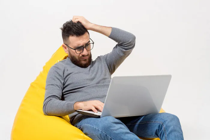 50 People Actually Read The Fine Print And Discovered They Were (Almost) Selling Their Souls