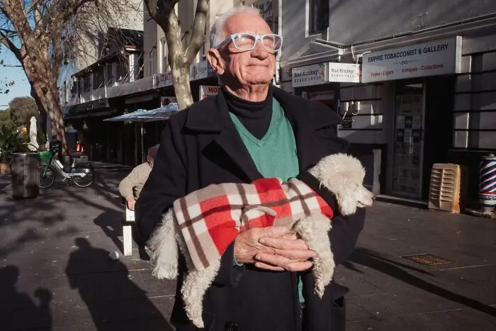 48 Candid Street Photos By Alex McClintock That Tell Stories Without Words