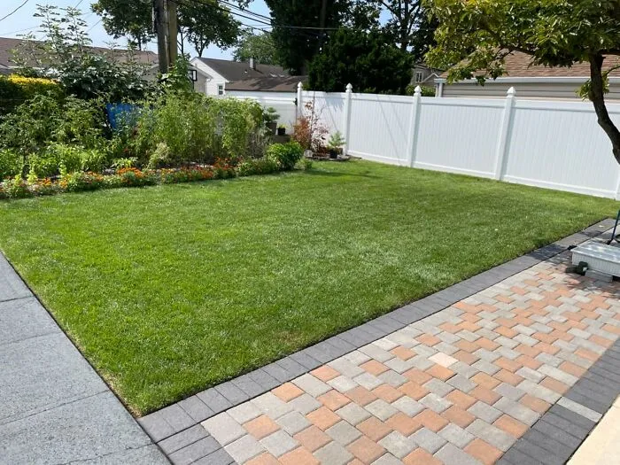 Your Lawn Can Finally Achieve That Lush, Green Glow-Up That Will Make Your Neighbors Furiously Jealous With <a Style="Display:inline;" Href="Https://Www.amazon.com/Scotts-22305-Builder-Northern-Available/Dp/B005w1qxqw?ie=utf8&th=1&linkcode=ll1&tag=bppelican-20&linkid=02a9b45398588bcb73f703b0c47c35c3&language=en_us&ref_=as_li_ss_tl" Target="_blank"> <span Style="Font: Inherit; Color: #d74b1f;"> Scotts Turf Builder Lawn Food </Span>