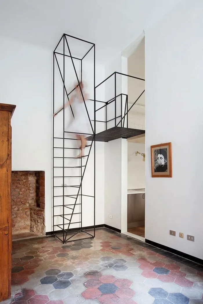 Francesco Librizzi Studio Designed This Staircase For A House In Milan That Was Built In 1900
