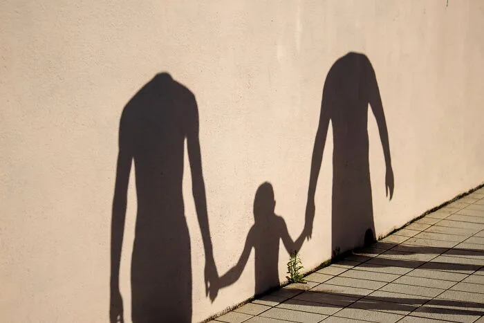 34 Hilarious Coincidences Captured By Street Photographer Luca Regoli