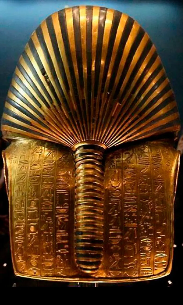 Backside Of Tutankhamuns Mask