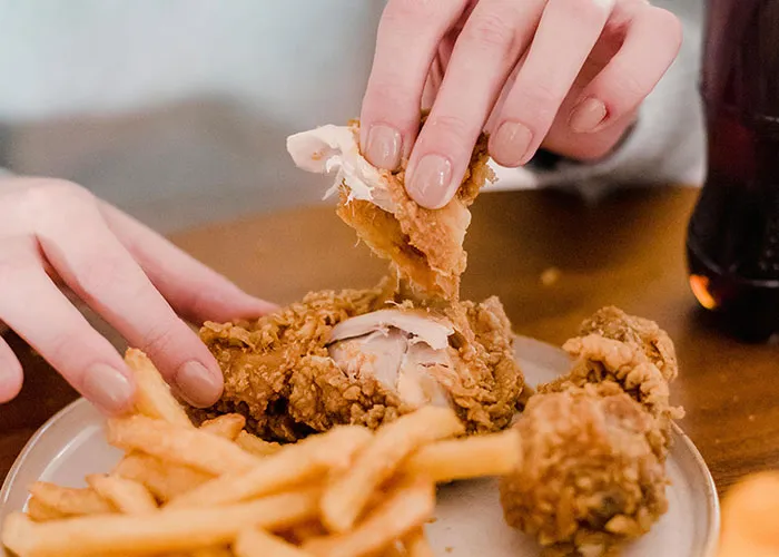 “Mother Laughed”: 40 Buffet Moments That Prove Some People Shouldn’t Be Allowed To Eat In Public