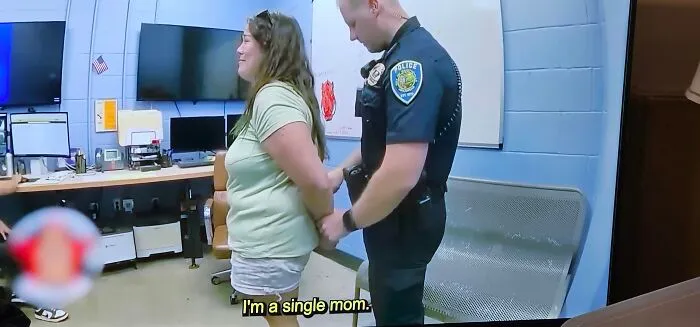 50 Wildly Entitled Single Moms Who Thought That The World Owed Them (New Pics)