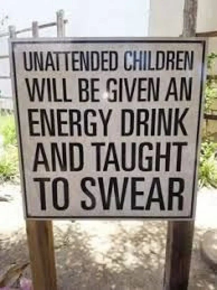 50 Of The Funniest Signs Ever Spotted In The Wild (New Pics)
