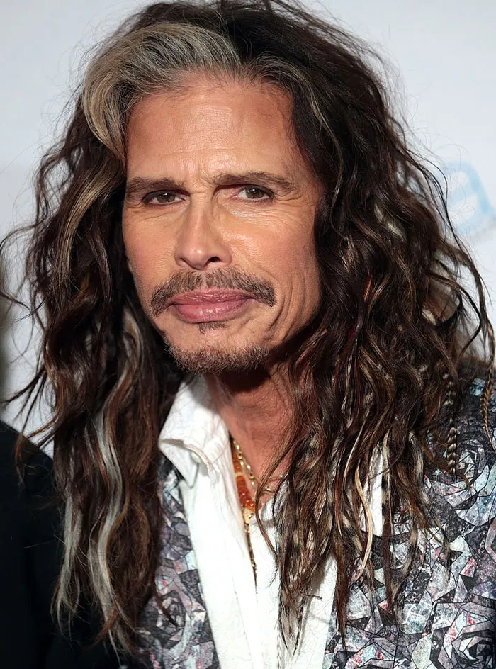 20 Celebridades que hicieron algo horrible, pero la gente lo "olvidó"