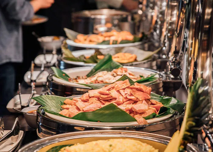 “Mother Laughed”: 40 Buffet Moments That Prove Some People Shouldn’t Be Allowed To Eat In Public