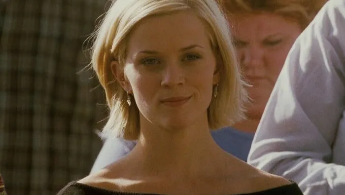 30 People Call Out Popular Romantic Movies That Are Actually Super Toxic
