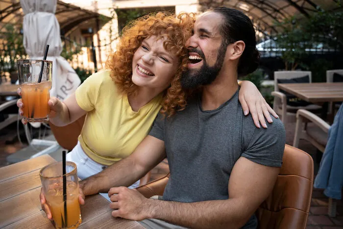 People Who Had To Use Bar’s Safe Word Or Secret Drink Explain Why And What Happened (28 Examples)