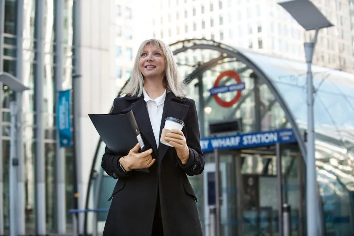 31 Britons Share Their Honest Opinions About Their Native Country, From Weather To Soccer