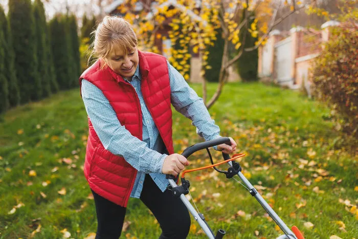 34 Lies That Snowballed So Hard People Had No Choice But To Live With Them