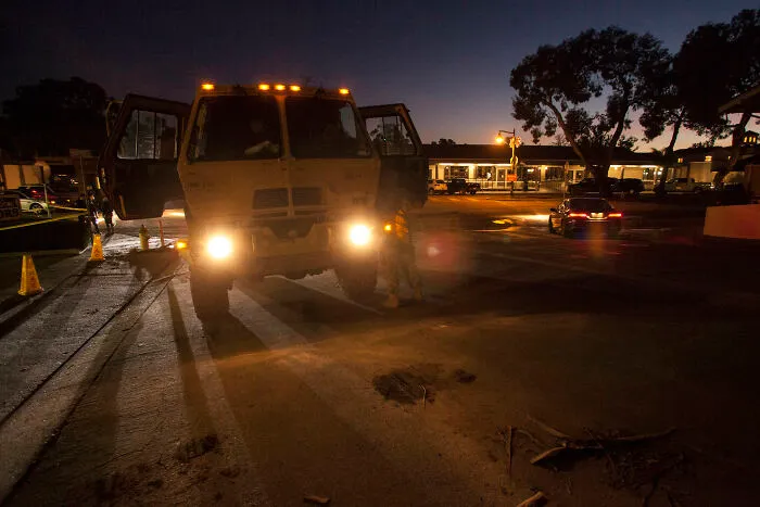 Truck Drivers Shared 35 Of Their Most Memorable Incidents While On The Road
