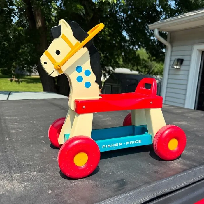Throwback To The Days When This Fisher-Price Horse Was The Ultimate Ride