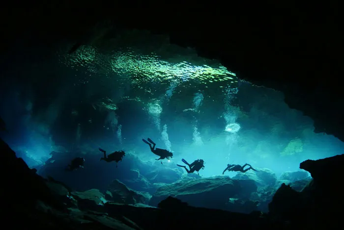 40 Places On Earth That Are So Terrifying, They Make Haunted Houses Look Like Daycare
