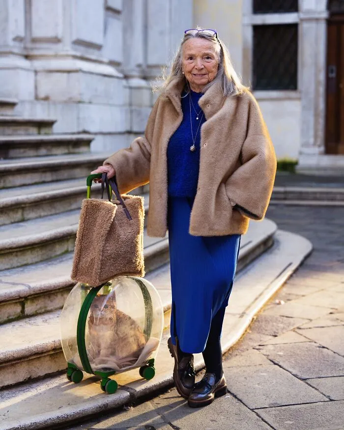 48 Portraits Of Older Women Around The World That Redefine Beauty At Any Age