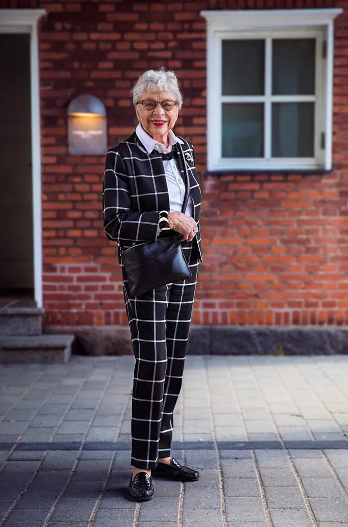 48 Portraits Of Older Women Around The World That Redefine Beauty At Any Age