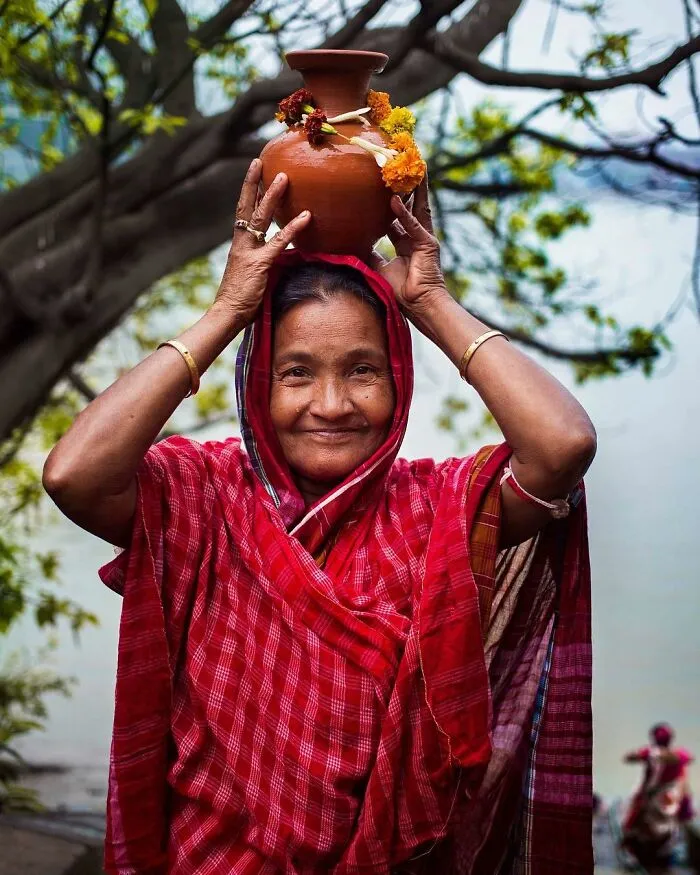 48 Portraits Of Older Women Around The World That Redefine Beauty At Any Age