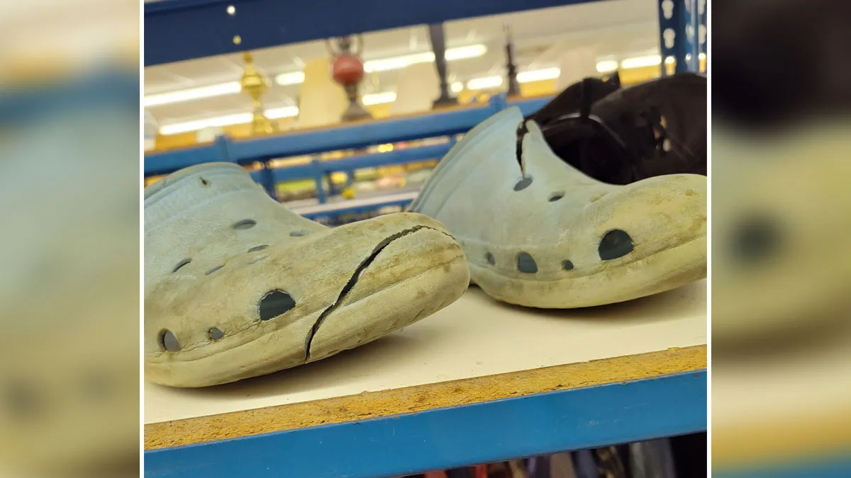 50 Times People Found Something So Ridiculous At The Thrift Store They Just Had To Share