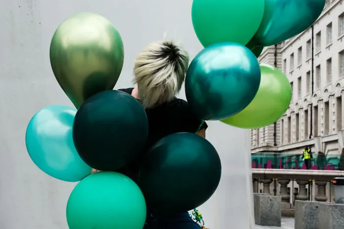 30 Candid Street Photos By Polly Rusyn That Might Make You See The World Differently