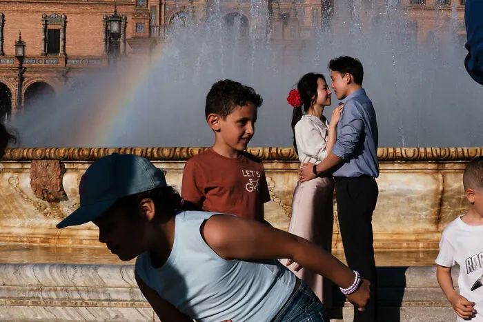 30 Candid Street Photos By Polly Rusyn That Might Make You See The World Differently