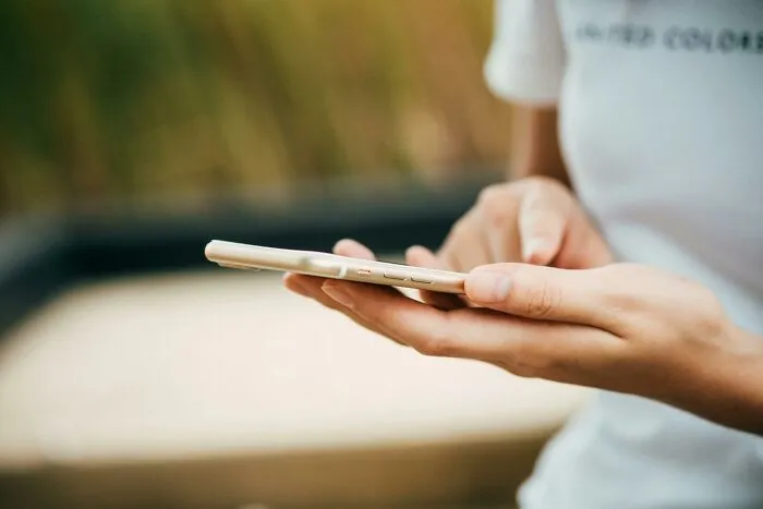 Smartphones made people worse at thinking