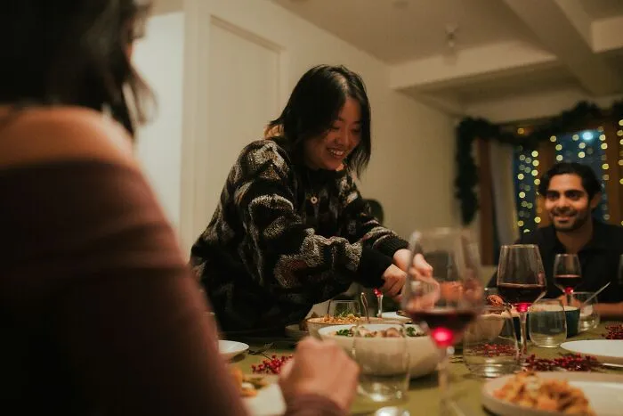 Non-Japanese People Who Live In Japan Reveal What Are The Cons Of Living There (33 Examples)