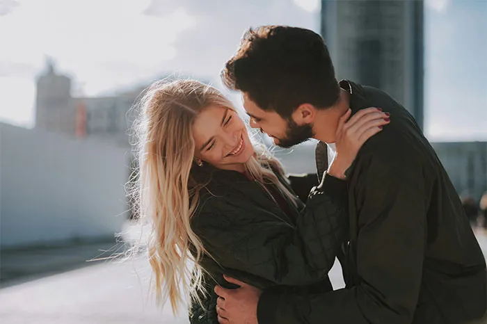“He Doesn’t Talk To His Cat”: 50 Women Share The Exact Second Their Attraction Died