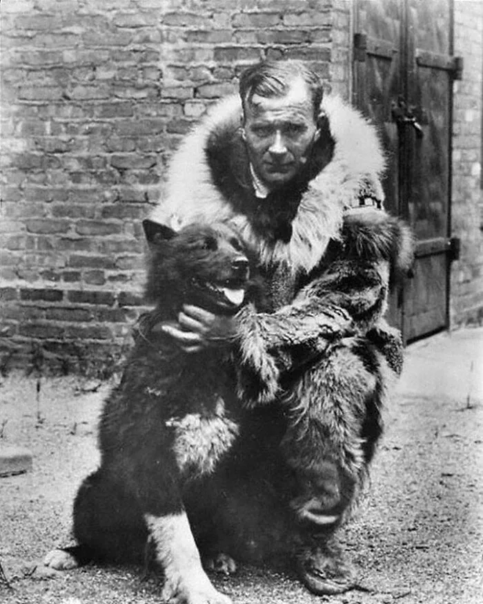 Gunnar Kaasen y su equipo de 13 perros