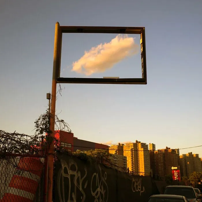 40 Times Everyday Scenes Captured By Eric Kogan Aligned So Perfectly, You Might Do A Double Take