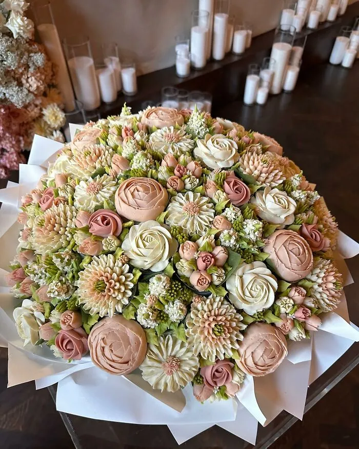 35 Cupcake Creations That Look Like Floral Masterpieces, By Baker Macey Nemer