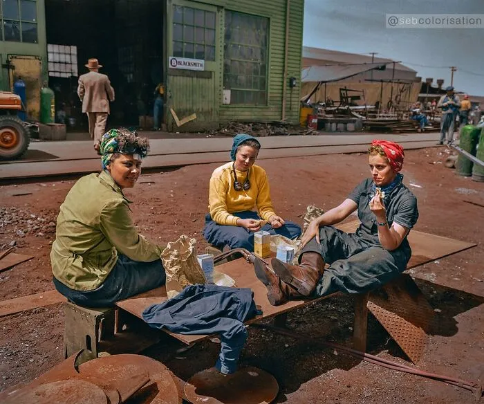 Women Workers During Lunch Hour, Bethlehem-Fairfield Shipyards, Baltimore, Maryland Photographed By Arthur Siegel In May 1943