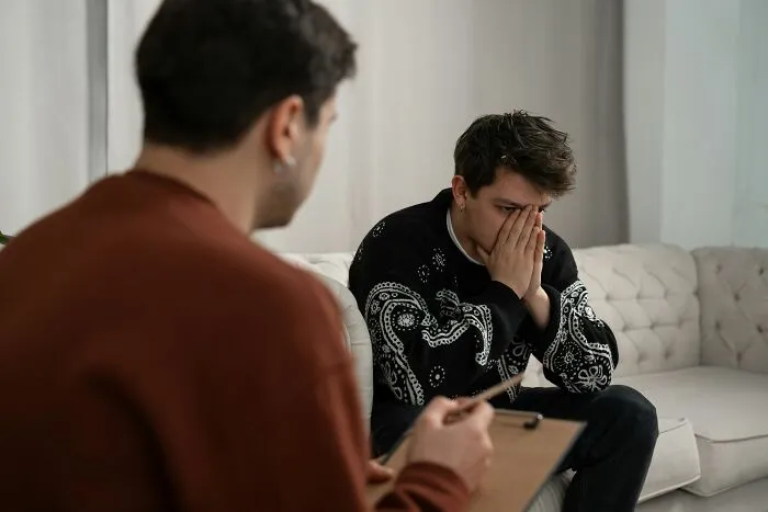 Therapists Reveal The Stories That Quietly Broke Their “No Judgment” Rule