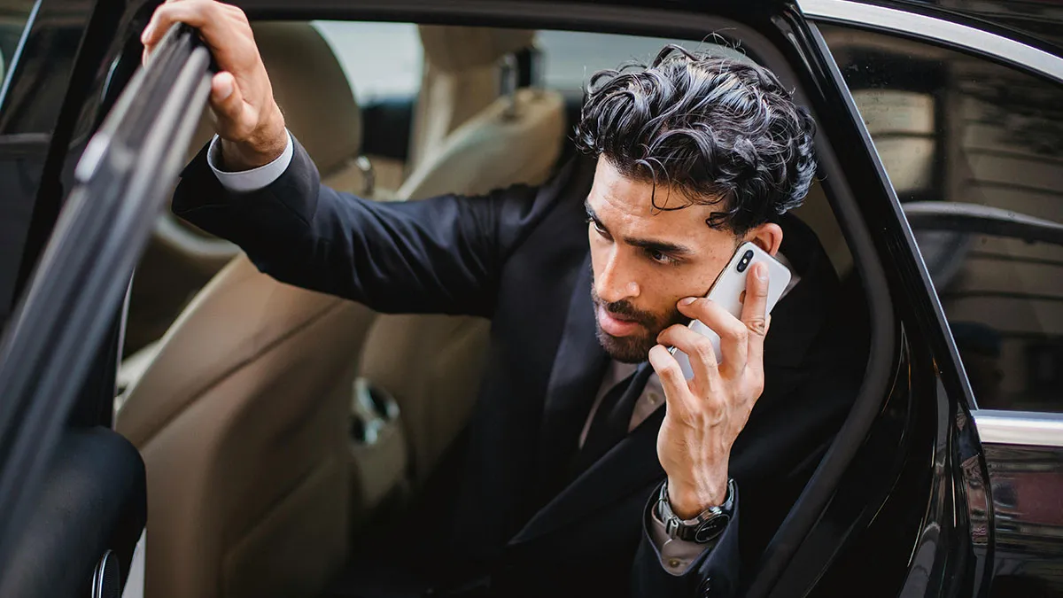 "[Am I The Jerk] If I Break Up With My Boyfriend For Ruining My Attorney Swearing In Moment?" 