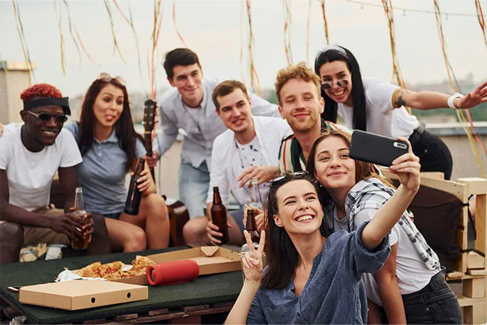 “What Are The Cool Kids Who Peaked In High School Doing Now?”