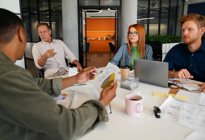 "I Use The Same Technique Now": 37 Peeps Online Debate Smooth Phrases To Use Against Office Liars
