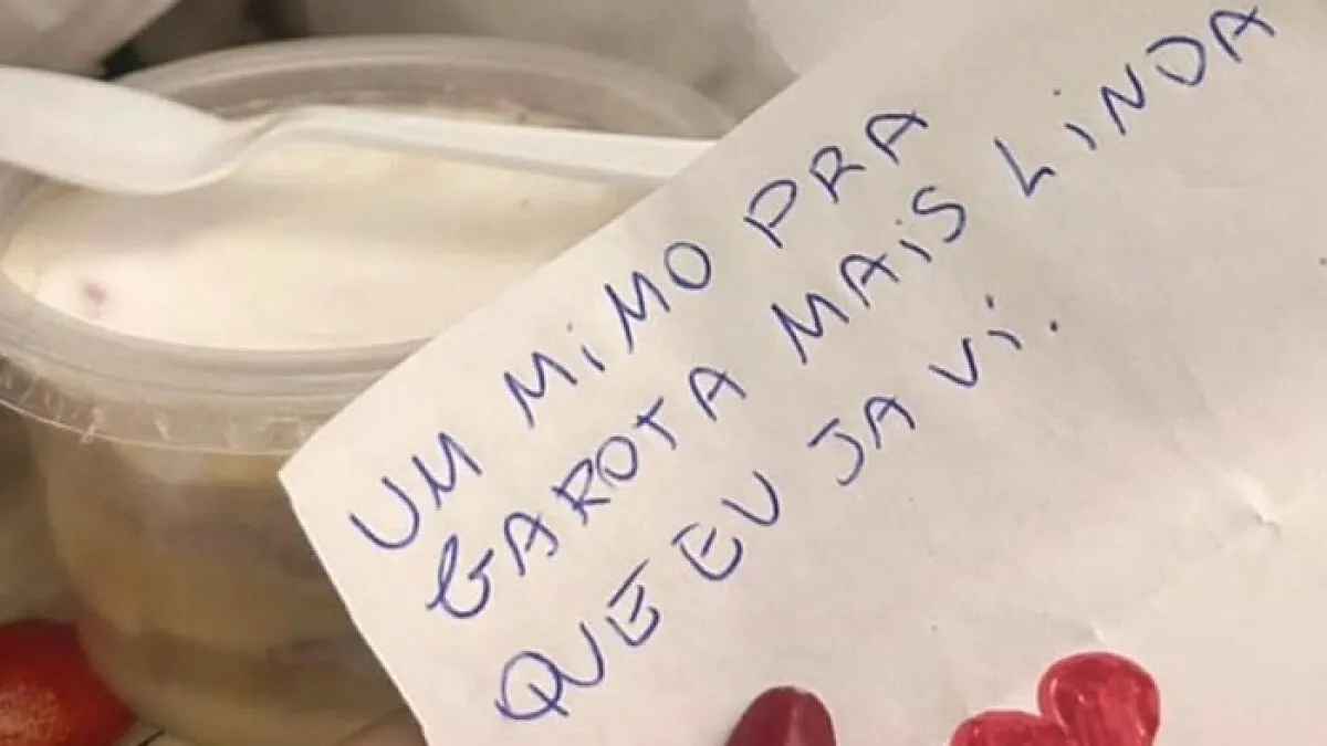 Teen Loses Her Life After Eating Cake Gifted With Handwritten Note By Supposed Secret Admirer