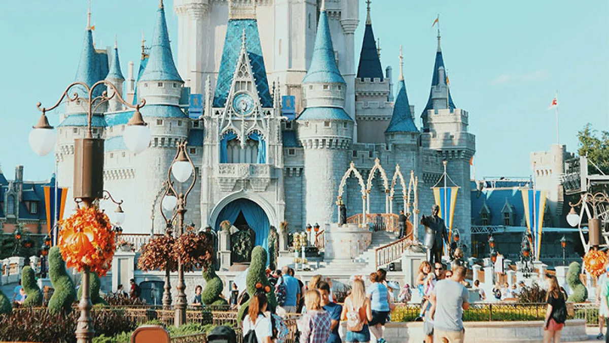 Meghan Markle’s Disneyland Family Post Fuels More Backlash After “Cringe” Pregnancy Dance
