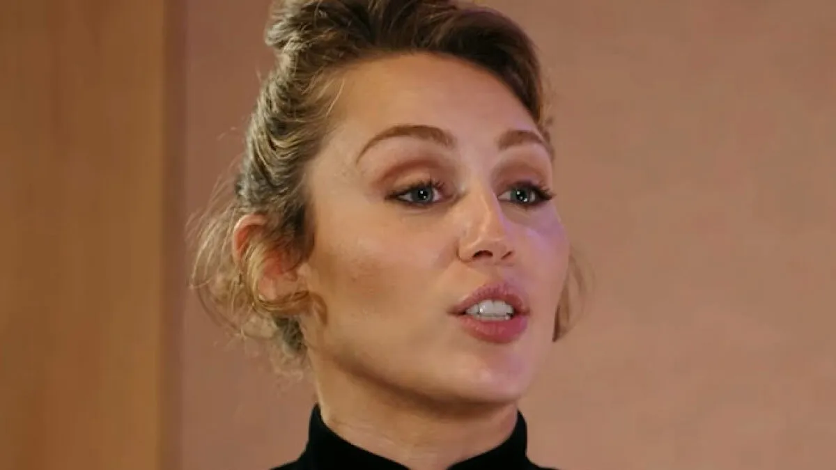 Fans React To Miley Cyrus Bringing Up Another Liam Hemsworth-Related Incident, Now About Her Getting Fired