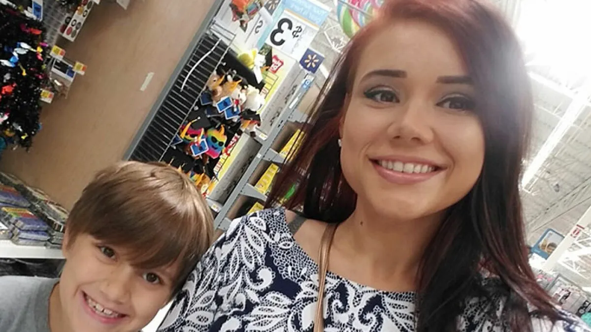 People Are Outraged After Mom Misses Her 16-Year-Old Son's Funeral After Allegedly Showing Up Late