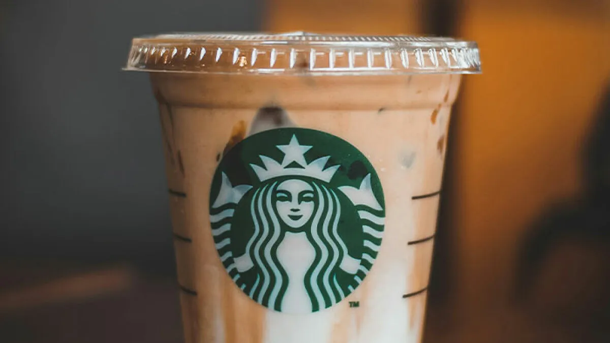 Starbucks Barista Shuts Down Customer’s 5-Cent "Hack" For Free Drink In Viral Video