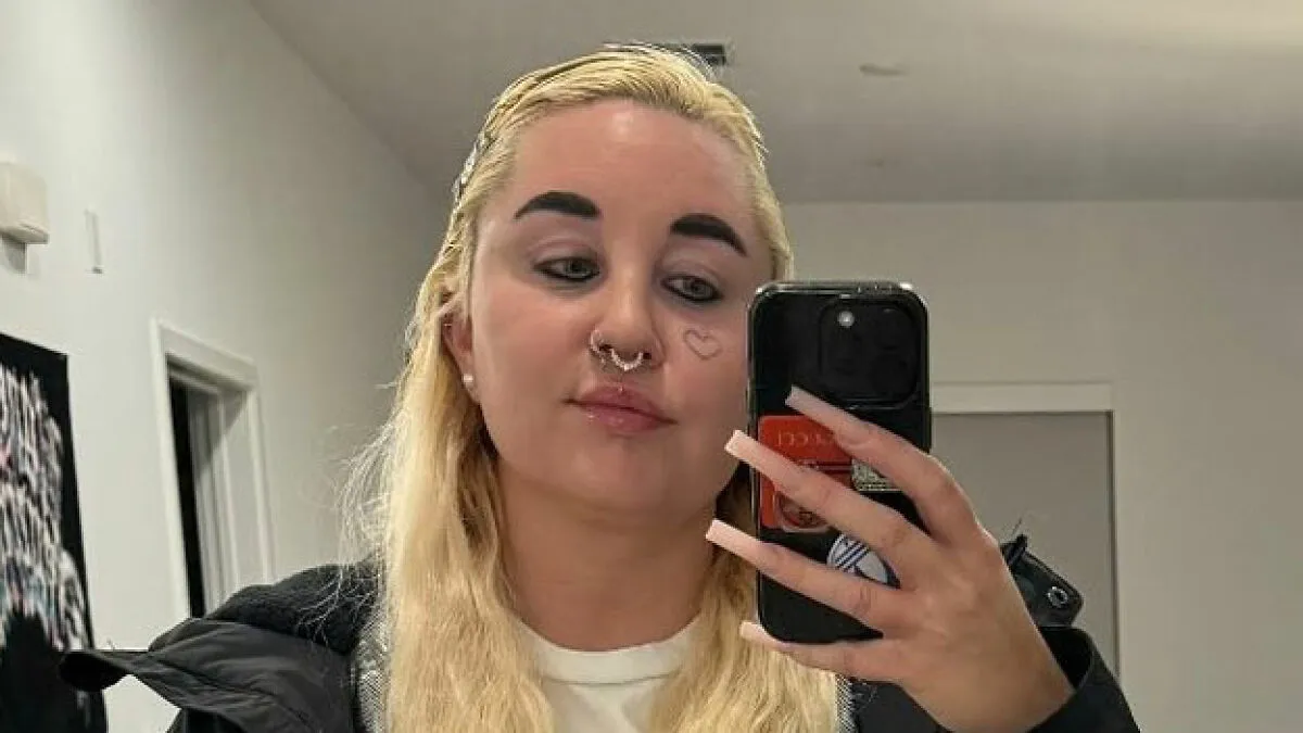 "I Hardly Recognize Her": Amanda Bynes’ Latest Candid Shots Leave People Stunned