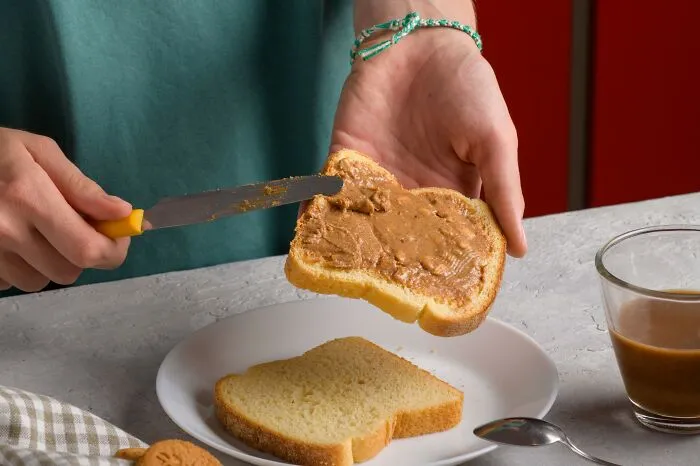 Americans Reveal 30 Things Non-Americans Do That Are Like Breaking Spaghetti In Front Of Italians