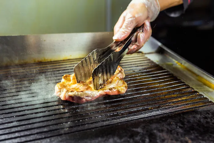 Americans Reveal 30 Things Non-Americans Do That Are Like Breaking Spaghetti In Front Of Italians