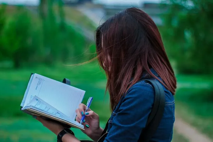 Teachers Online Share 30 Epic And Horrifying Results Of Letting Kids "Draw Anything" In Art Class