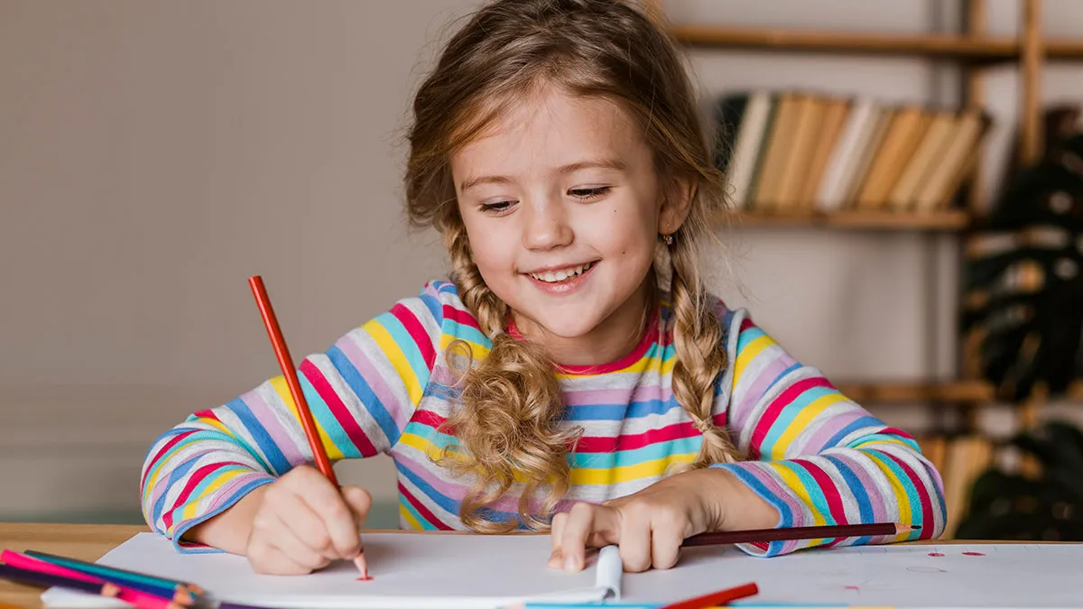 Teachers Online Share 30 Epic And Horrifying Results Of Letting Kids "Draw Anything" In Art Class